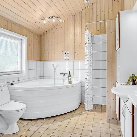 3 Bedroom Lovely In Hemmet